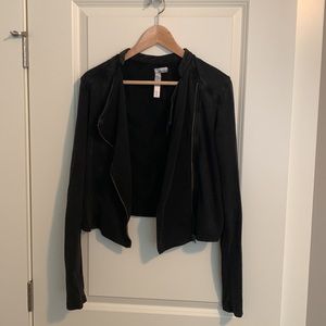 Abound Slanted Black Zip-Up Jacket in L